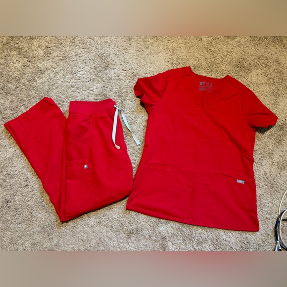 Figs Other - Red Figs Scrub Set